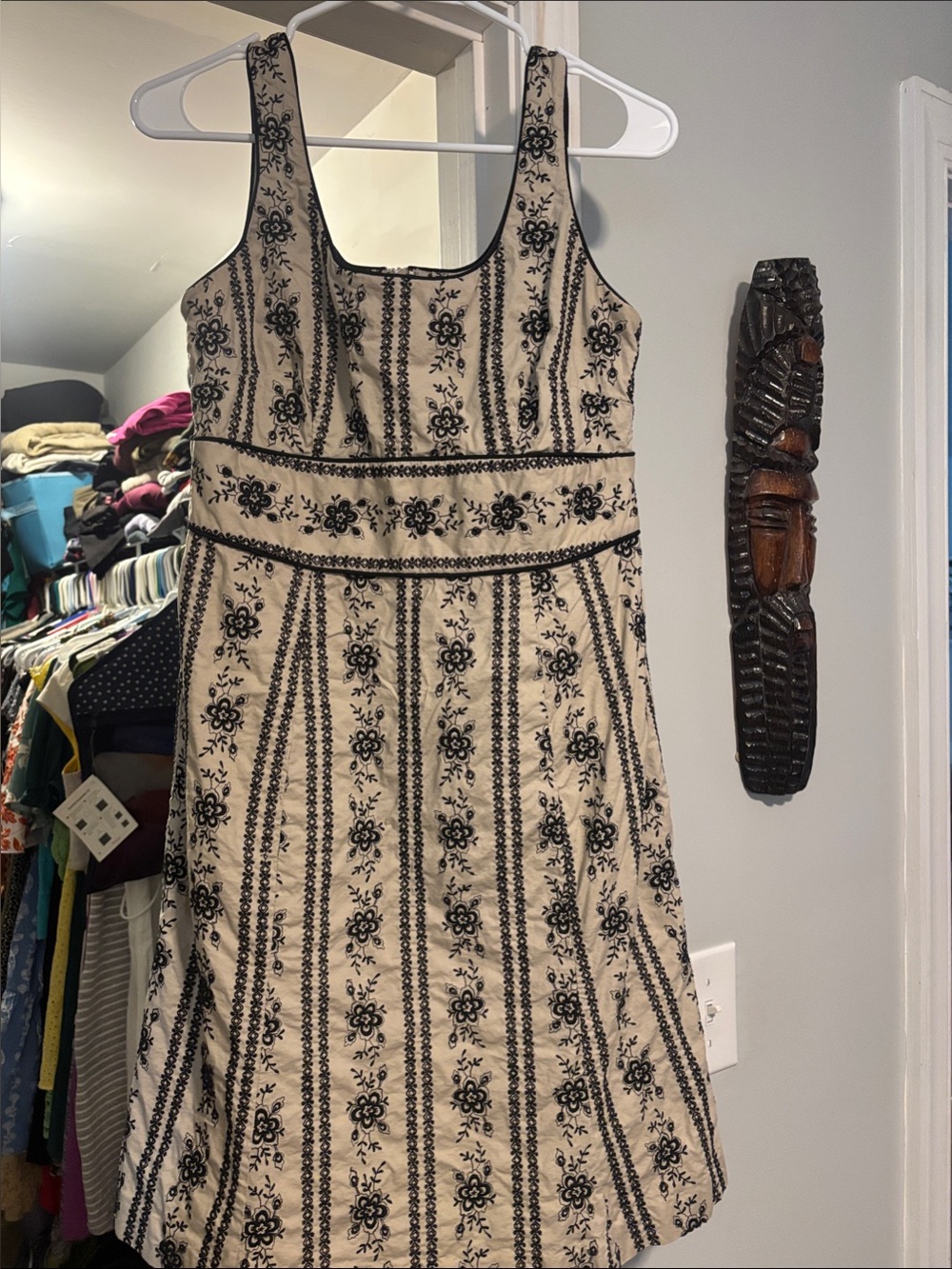 Carole Little Beige and Black Embroidered Sleeveless Dress (8)